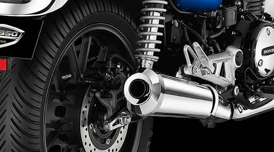 Roaring Exhaust Note